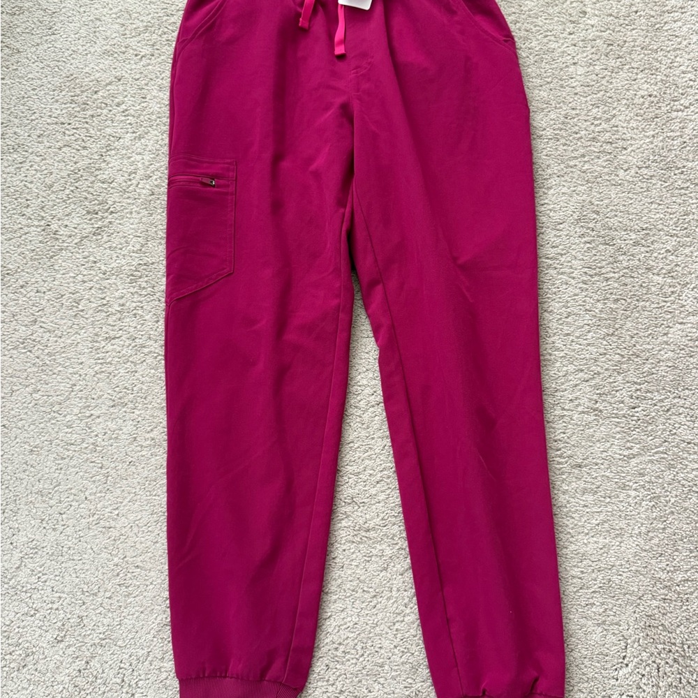 FIGS Scrubs BNWT Zamora & Catarina in dark magenta set - Picture 6 of 8